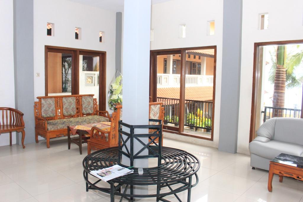 Baru Dua Beach Hotel Banyuwangi  Zewnętrze zdjęcie