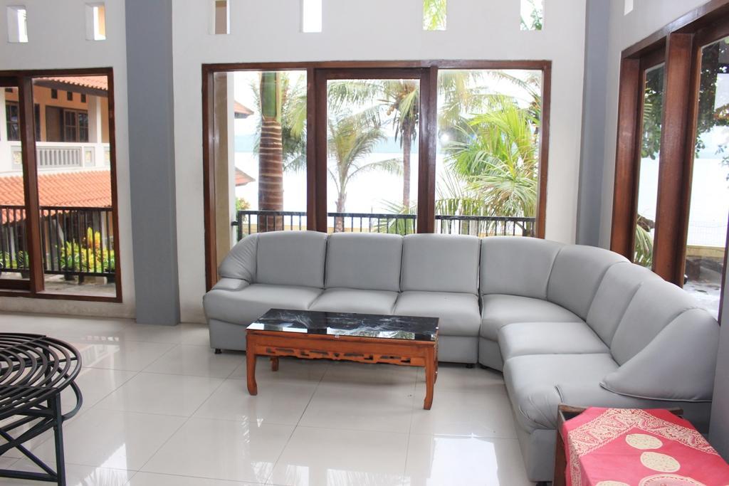 Baru Dua Beach Hotel Banyuwangi  Zewnętrze zdjęcie